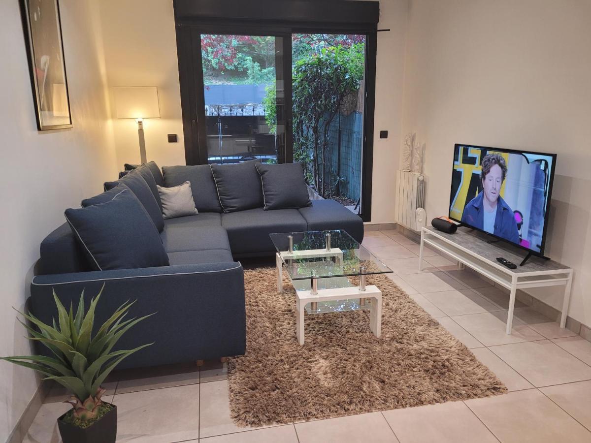 Appartement Standing 2 Pieces Avec Jardin Entre Paris & Dysney Bry-sur-Marne Luaran gambar